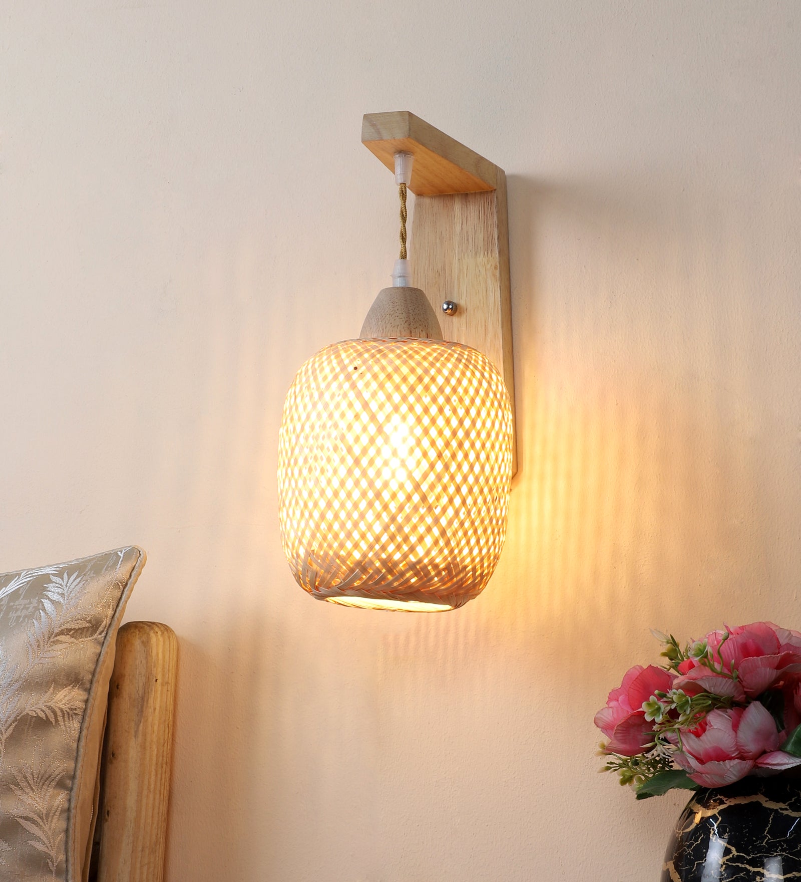Modern Wall Lamp For Living Room | Art Deco Wall Light - Aryuu - Akway Lighting > Wall Lamps (Image 5)