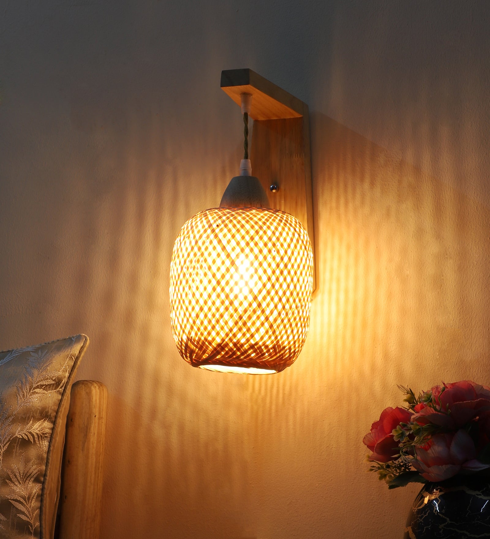 Modern Wall Lamp For Living Room | Art Deco Wall Light - Aryuu - Akway Lighting > Wall Lamps (Image 6)