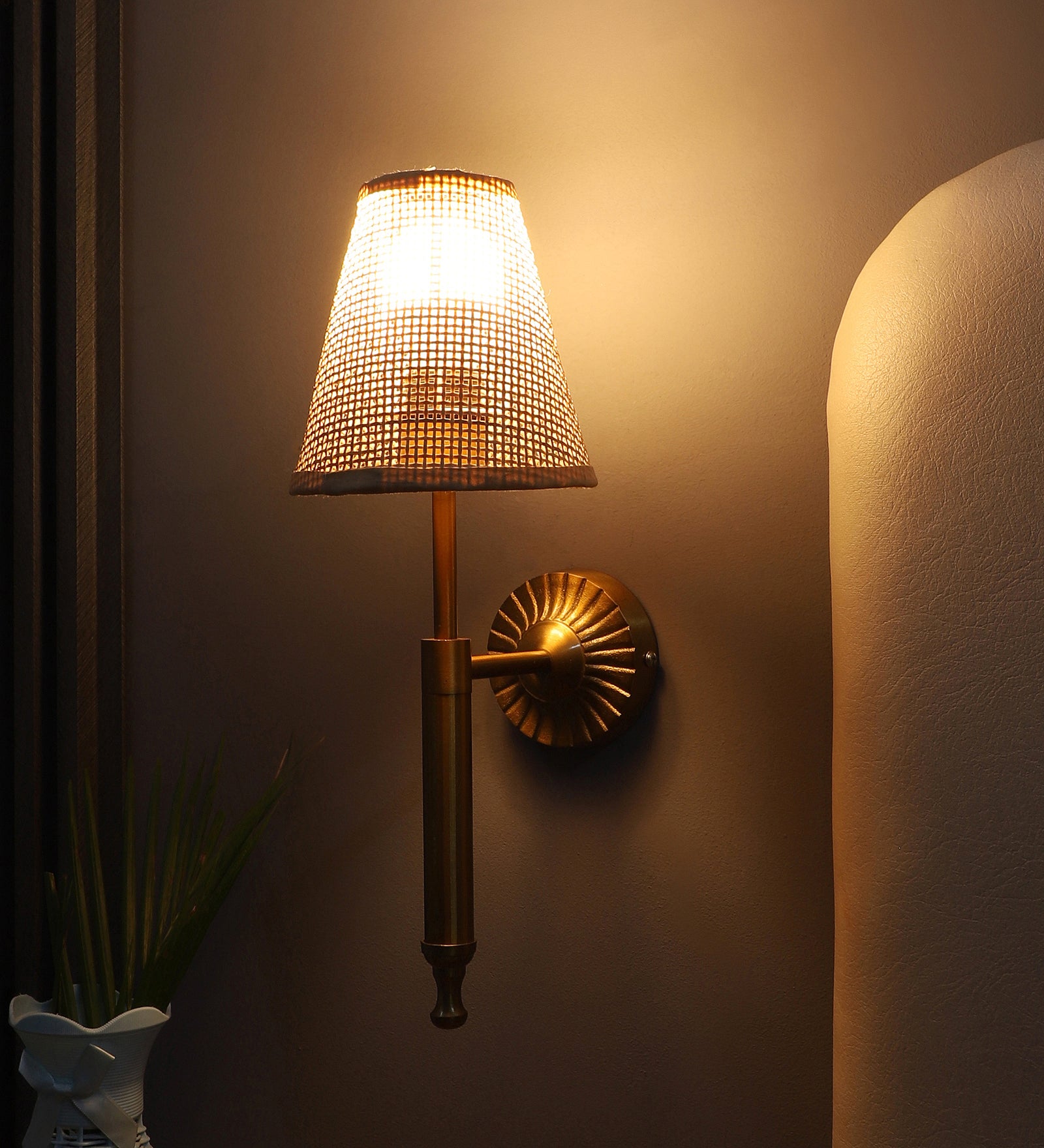 Modern Wall Lamp For Living Room | Art Deco Wall Light - Naaz - Akway Uncategorized (Image 5)
