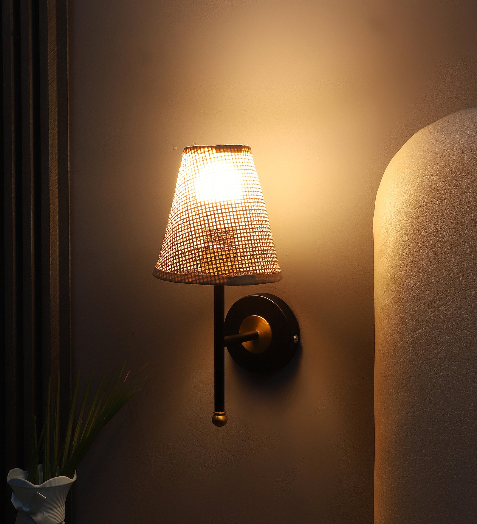 Modern Wall Lamp For Living Room | Art Deco Wall Light - Fizal - Akway Uncategorized (Image 1)