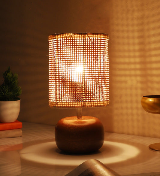 Handwoven Rattan Table Lamp for Cozy Home Décor - Guinevere - Akway Lighting > Table Lamps (Image 3)