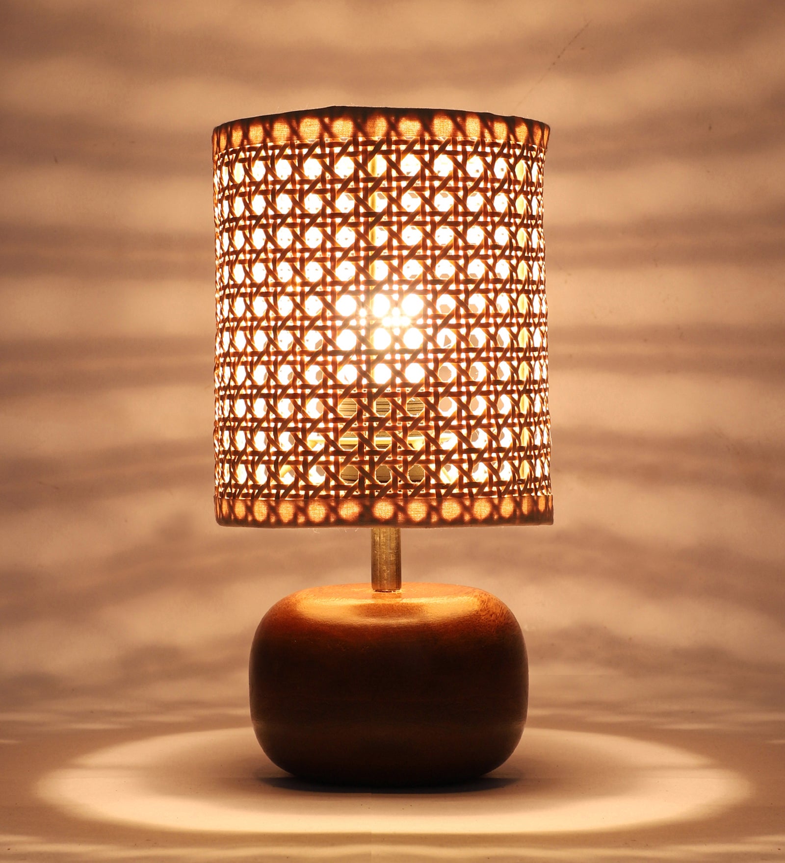Handwoven Rattan Table Lamp for Cozy Home Décor - Beckett - Akway Lighting > Table Lamps (Image 2)