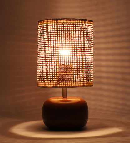 Handwoven Rattan Table Lamp for Cozy Home Décor - Guinevere - Akway Lighting > Table Lamps (Image 5)