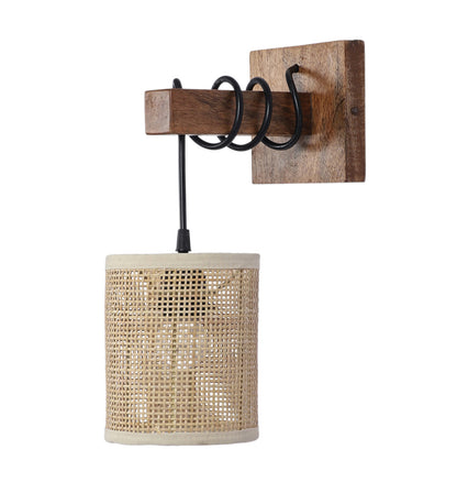Modern Handcrafted Rattan Wall Lamp for Warm Ambient Lighting - Hazel - Image 10