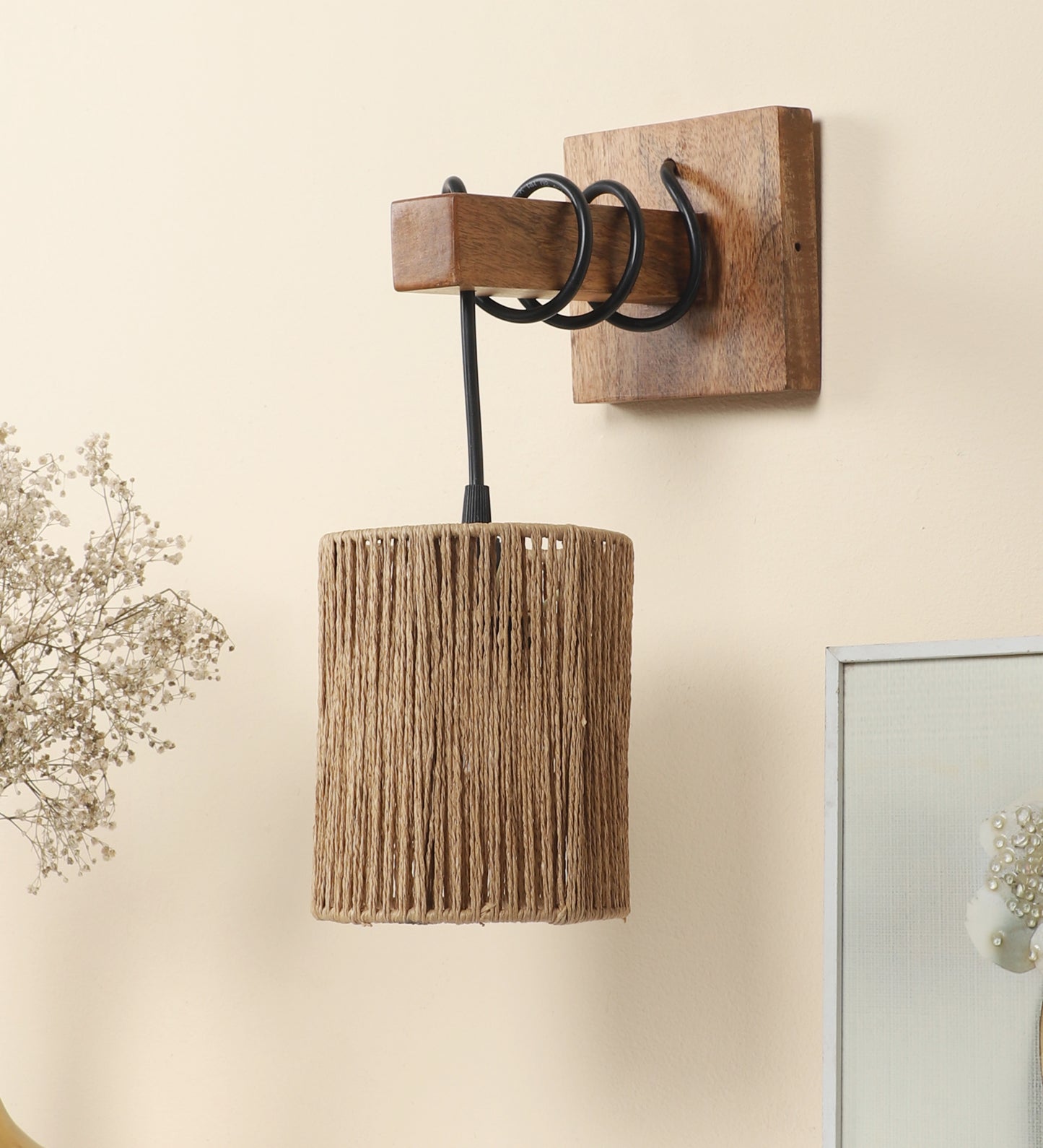 Modern Handcrafted Rattan Wall Lamp for Warm Ambient Lighting - Eleanor - Akway Lighting > Wall Lamps (Image 3)