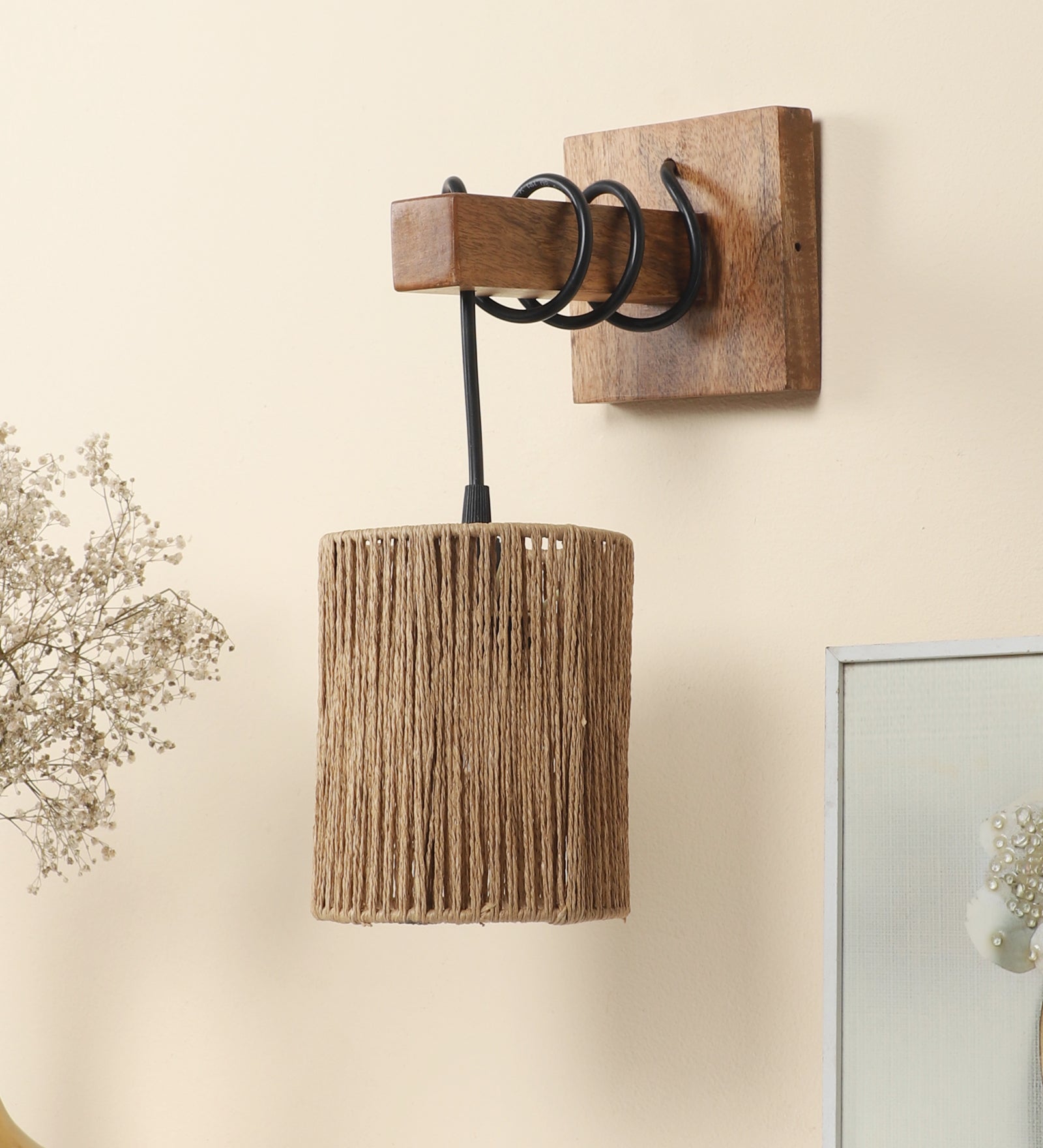 Modern Handcrafted Rattan Wall Lamp for Warm Ambient Lighting - Eleanor - Akway Lighting > Wall Lamps (Image 3)