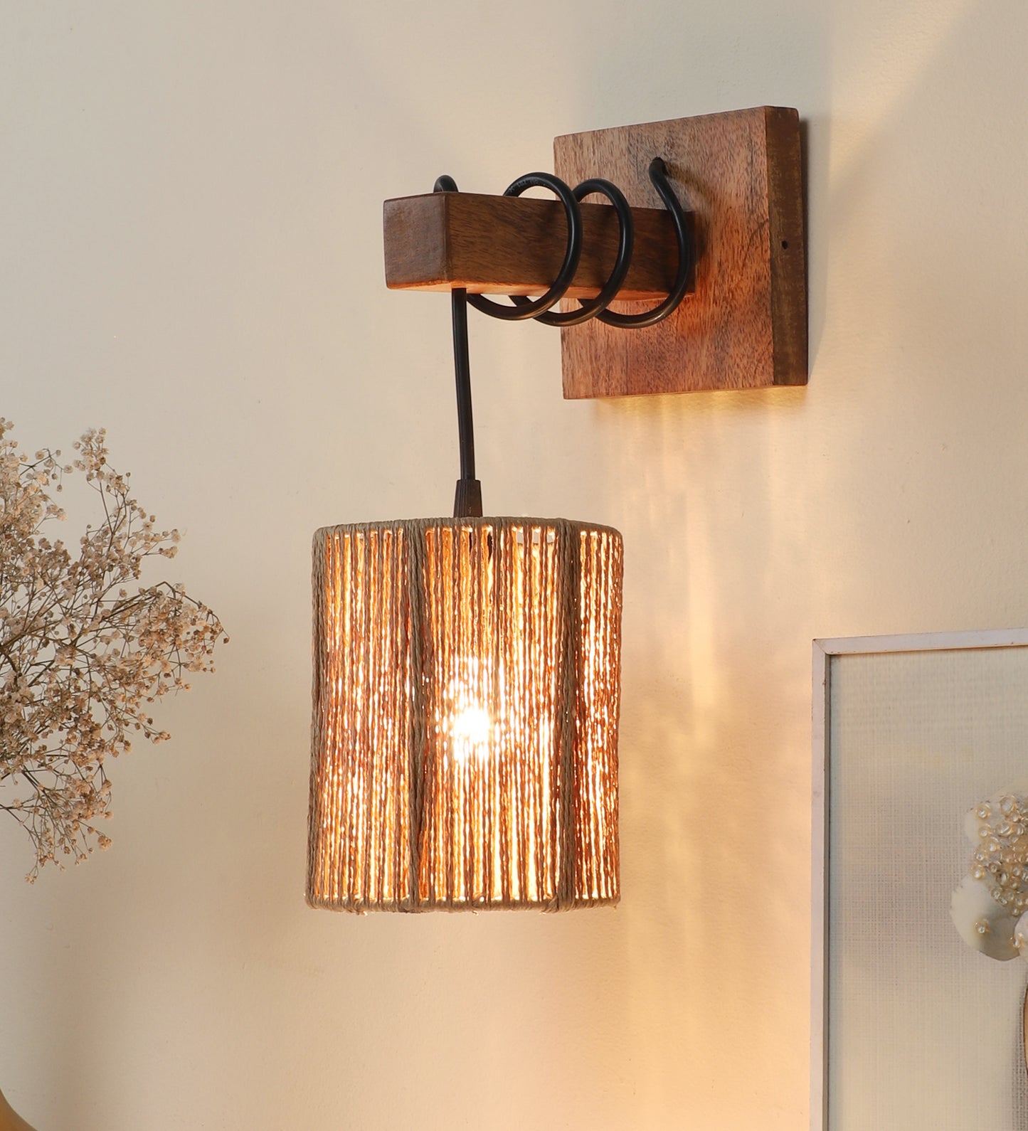 Modern Handcrafted Rattan Wall Lamp for Warm Ambient Lighting - Eleanor - Akway Lighting > Wall Lamps (Image 4)